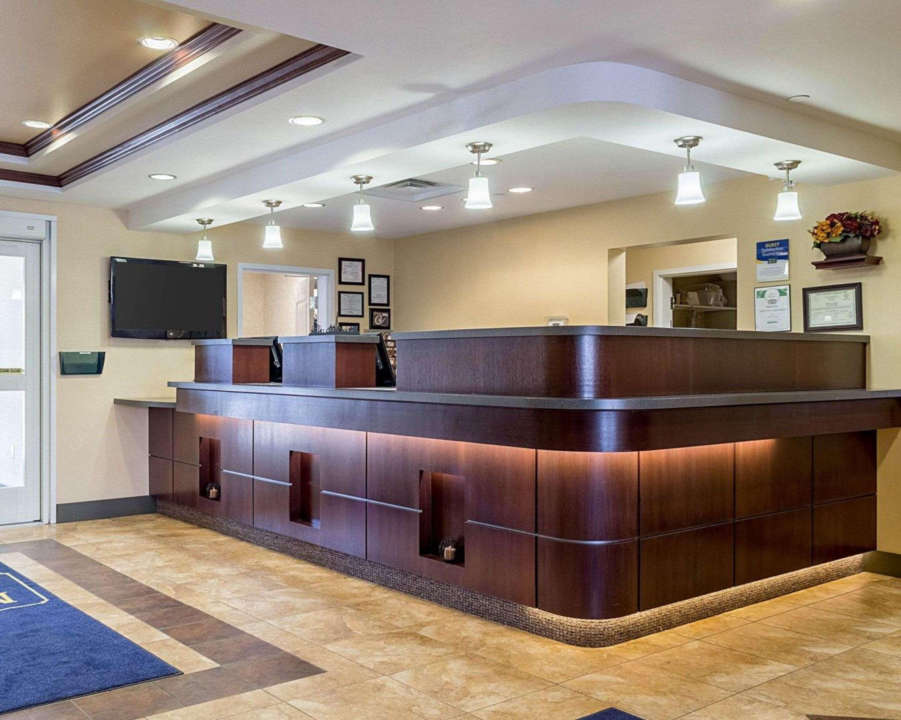 Mainstay Suites Minot Exterior foto
